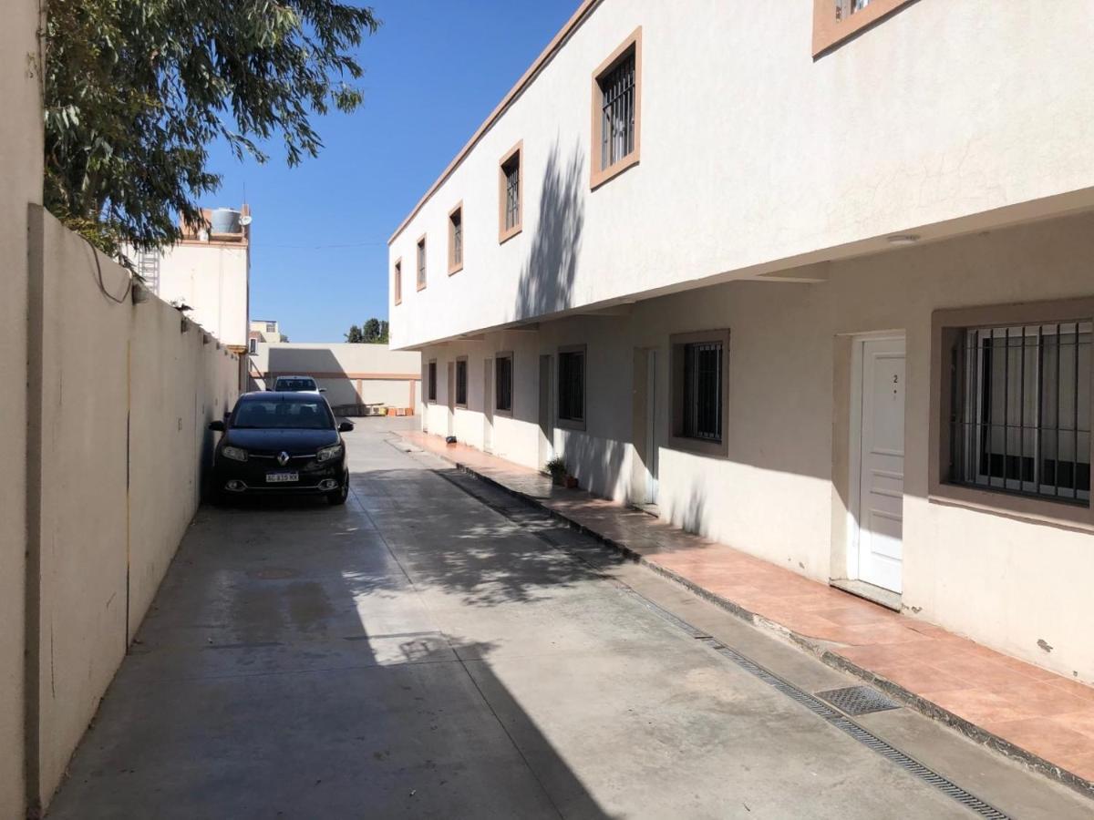 Excelente Duplex en Consorcio Privado c/ cochera San Juan Exterior foto