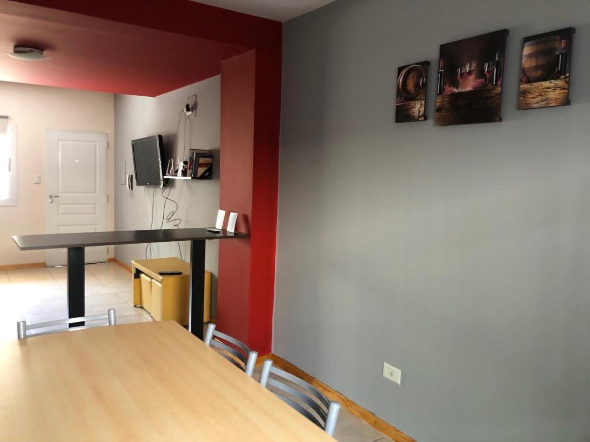 Excelente Duplex en Consorcio Privado c/ cochera San Juan Exterior foto